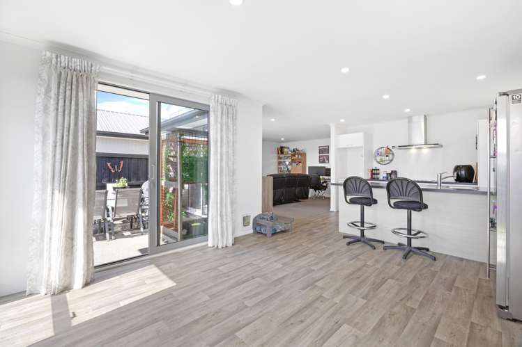 7 George West Square Wigram_2