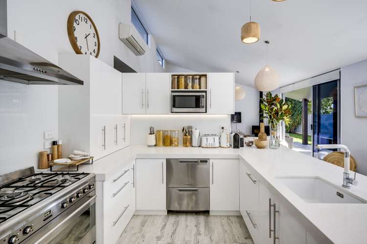 76 Russell Robertson Drive Havelock North_5