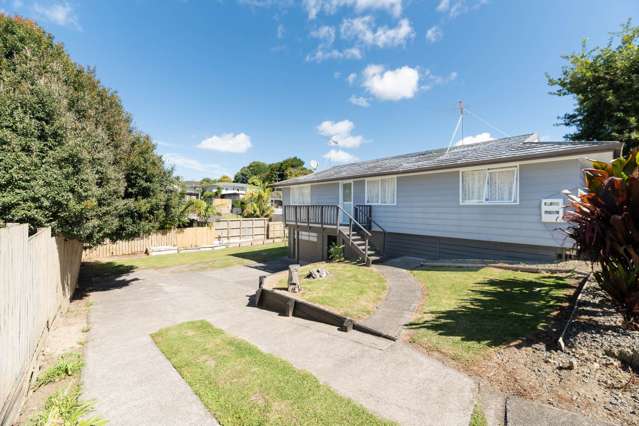 2/21 Lancaster Road Beach Haven_1