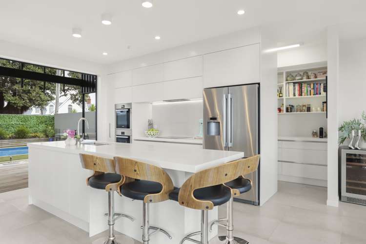 25 Waimana Avenue Northcote Point_11