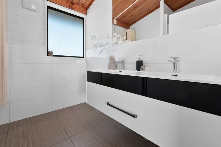 209 Carnoustie Drive Wattle Downs_24