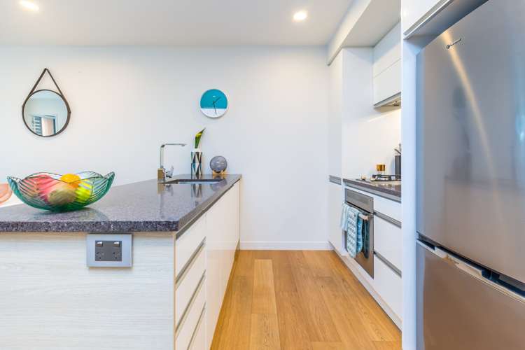 206/10 Lion Place Epsom_10