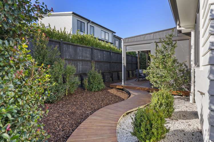 7 Hapukupuku Avenue Beachlands_15