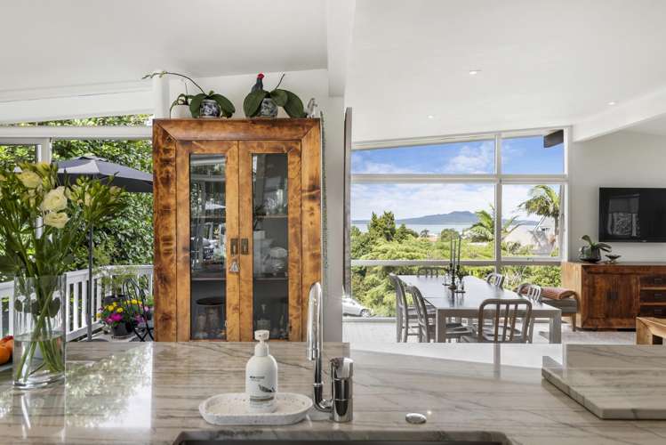 53 Parr Terrace Castor Bay_2