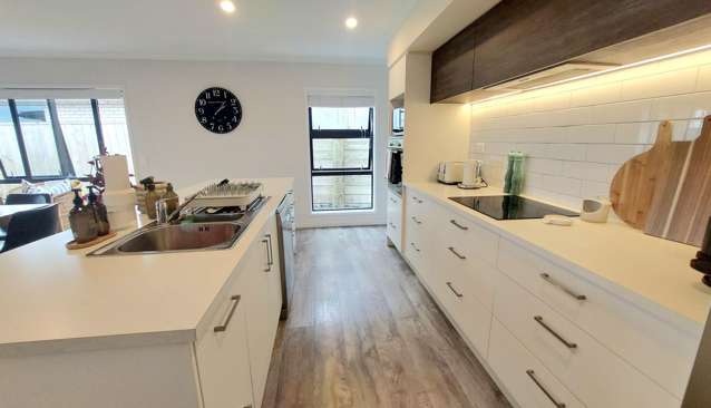 12 Lily Way Pyes Pa_4