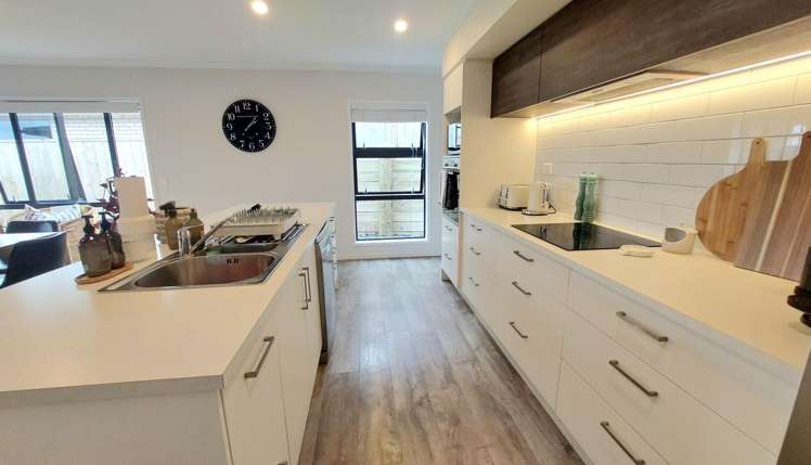 12 Lily Way Pyes Pa_4