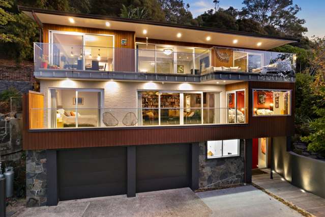 A Mid-Century Masterpiece with Panoramic Views