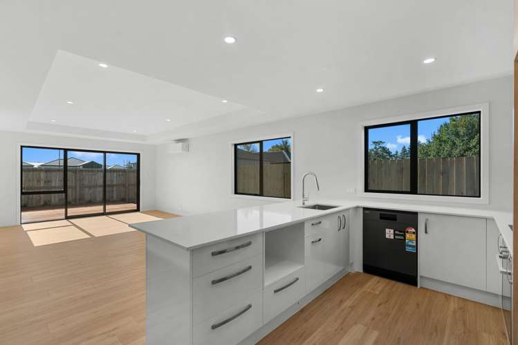 House 3 38 Russell Lilley Drive_1