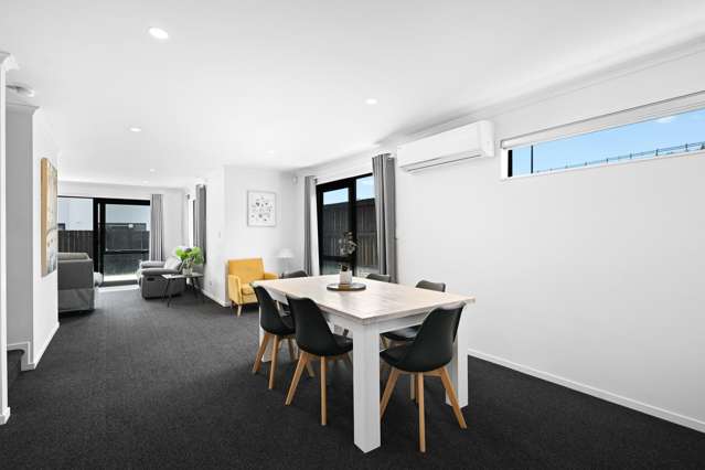 2A Oku Close Hillcrest_2