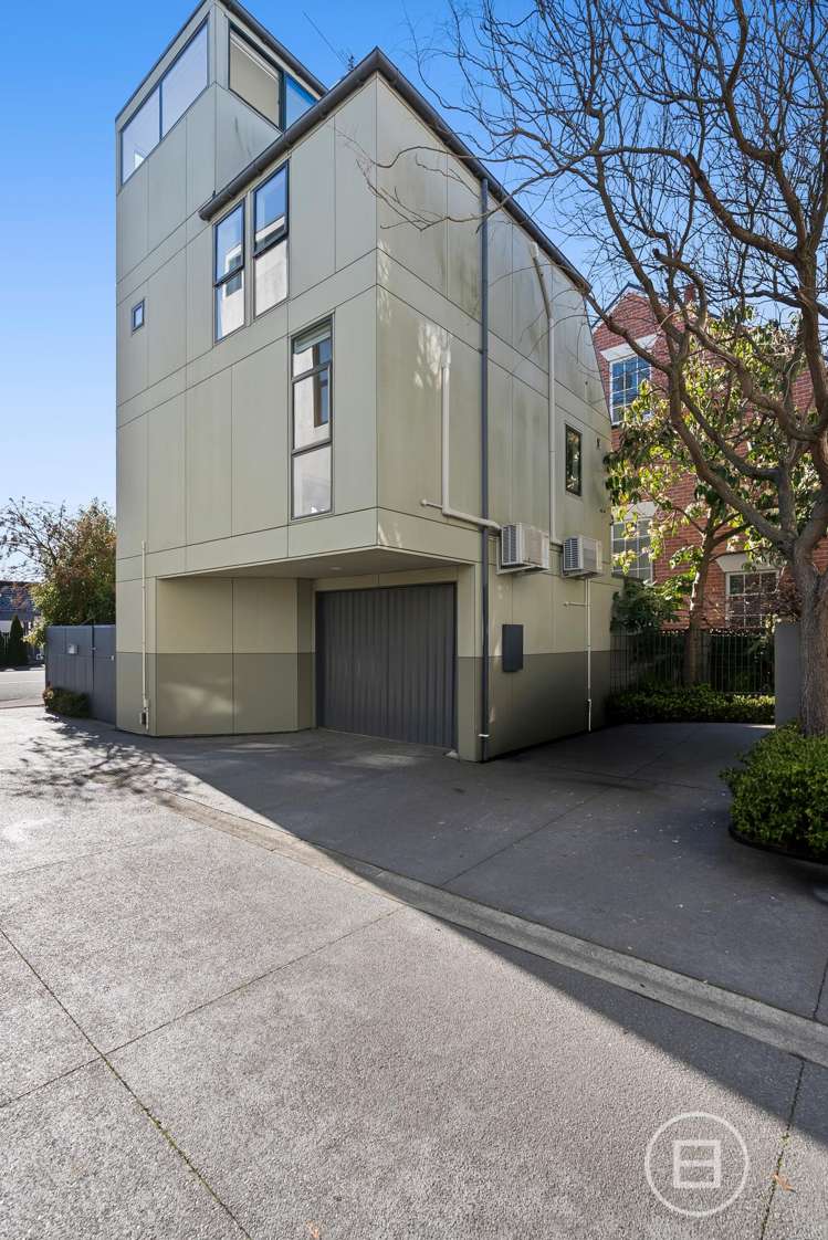 2/166 Salisbury Street_1