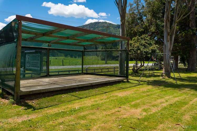 1162 Queen Charlotte Drive Anakiwa and Surrounds_10