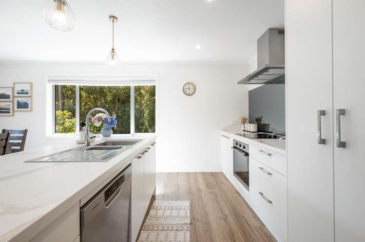 4 McLaughlin Lane_2