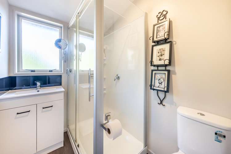 10 Seymour Grove Kingsley Heights_10