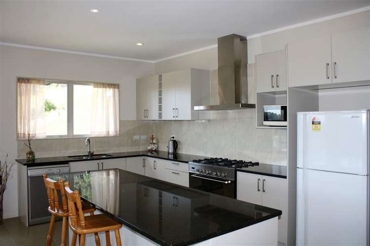 40 Panorama Parade Pauanui_4