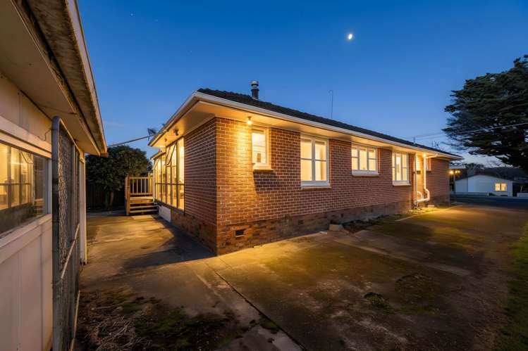 38 Longburn Road Henderson_17