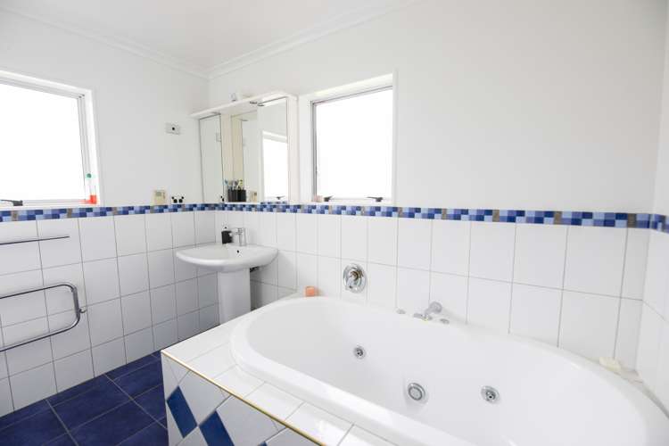 30 Sutton Avenue Clive_12