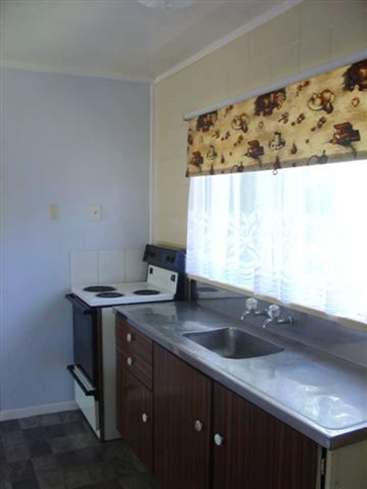 2/1 Rosier Road Glen Eden_4