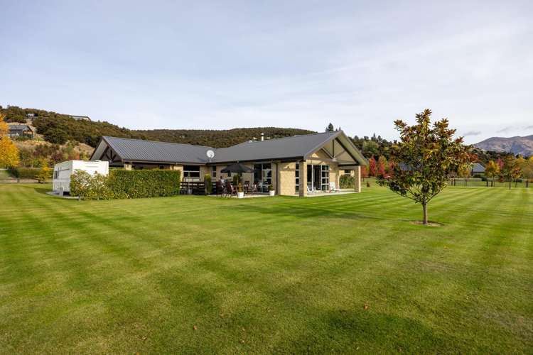 8 Hidden Hills Drive Wanaka_36