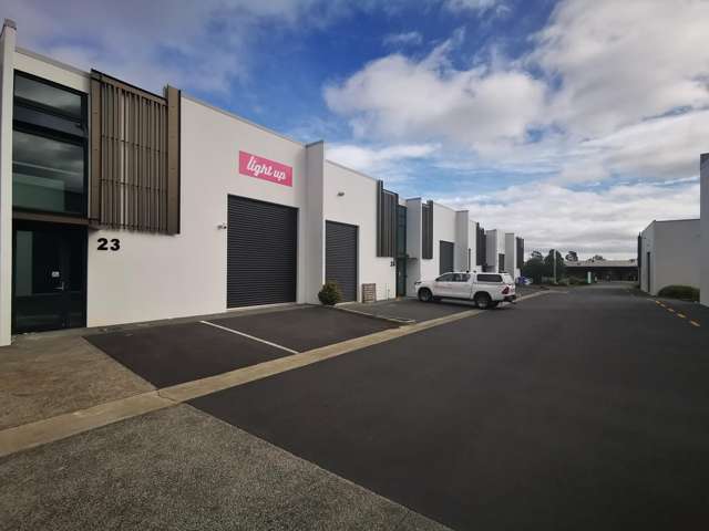 Prime 170sqm industrial for lease in Albany