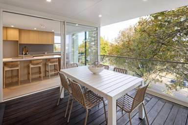 1/2 Woodstock Road_4