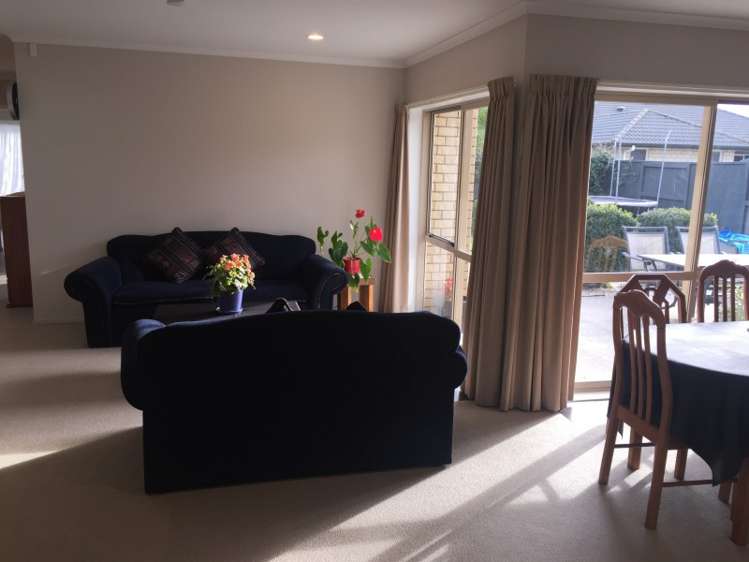 6 Sarah Court Rototuna North_11