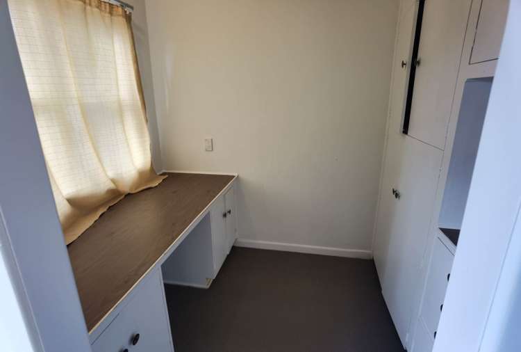 15 Lynwood Road New Lynn_9