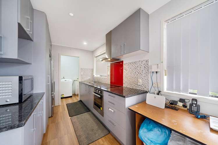 1/1 Wattle Street New Lynn_5