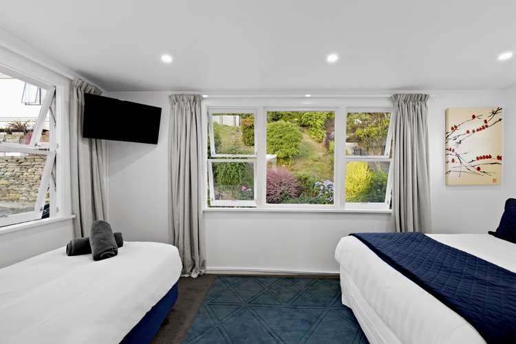 5 Hallenstein Street Queenstown_14