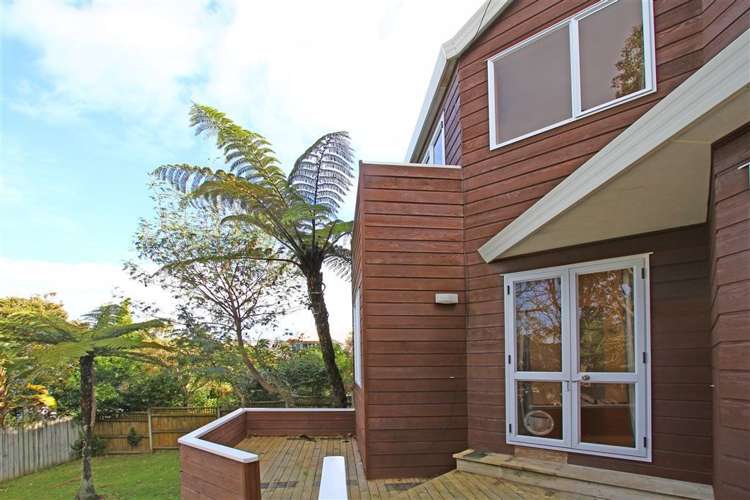 2/418 Beach Road Mairangi Bay_3