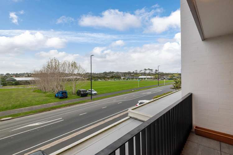 18/4 Stables Lane Millwater_9