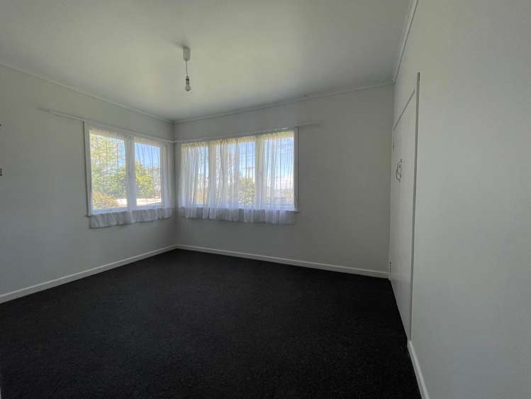 4 Tirimoana Road Te Atatu South_5