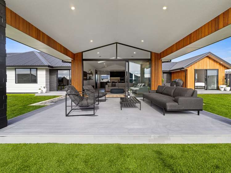 83 Sunline Drive Leamington_22