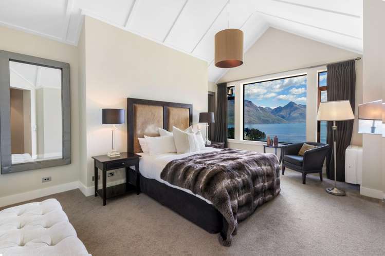 9/15 Kerry Drive Queenstown_6