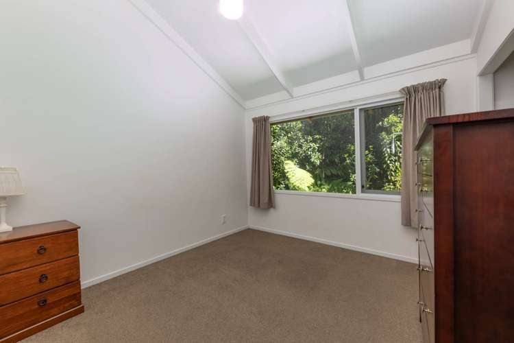 55 Bush Road Waiatarua_10