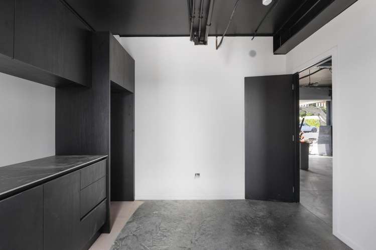 A+B/64 Coronation Road Mangere Bridge_6