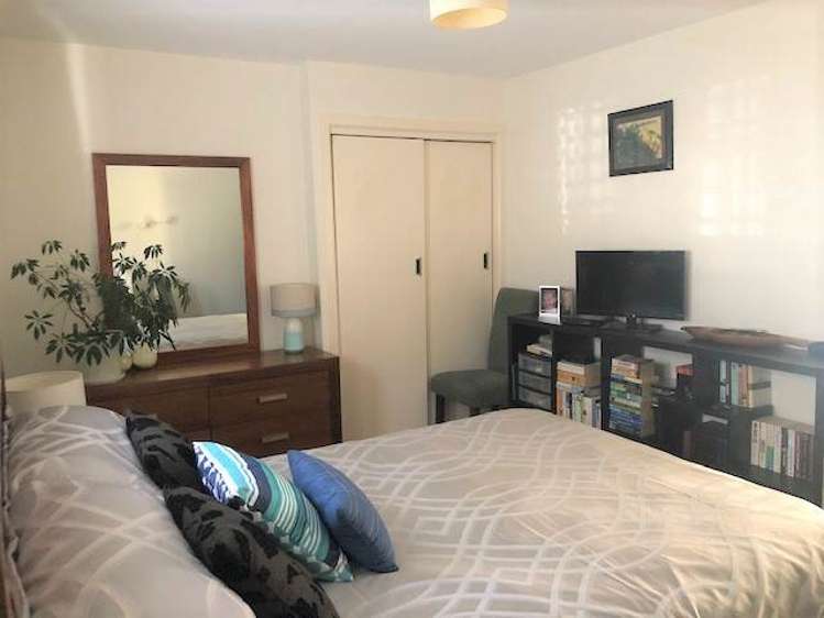 2-2 Abraham Place St Johns_5