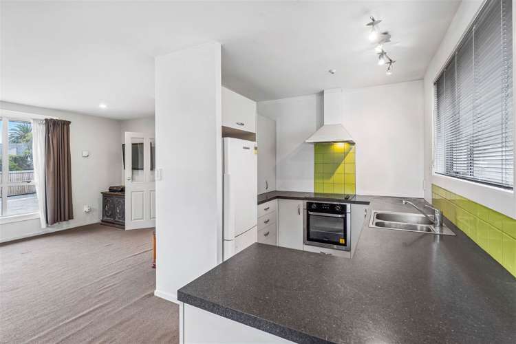 2 Bidwell Place Hillmorton_7