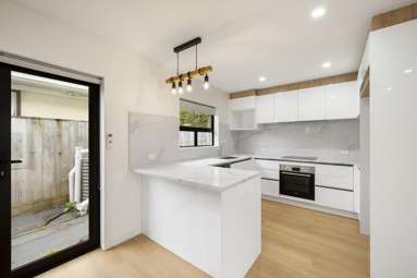 54D Omana Road_3