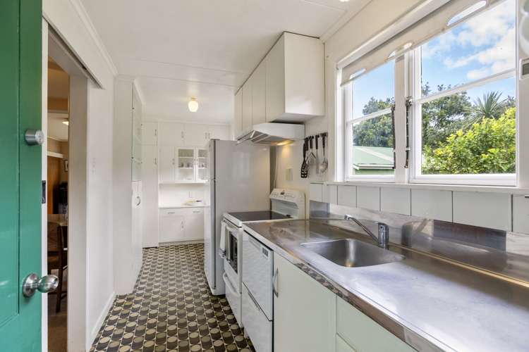 6 Fowler Avenue Mount Albert_14