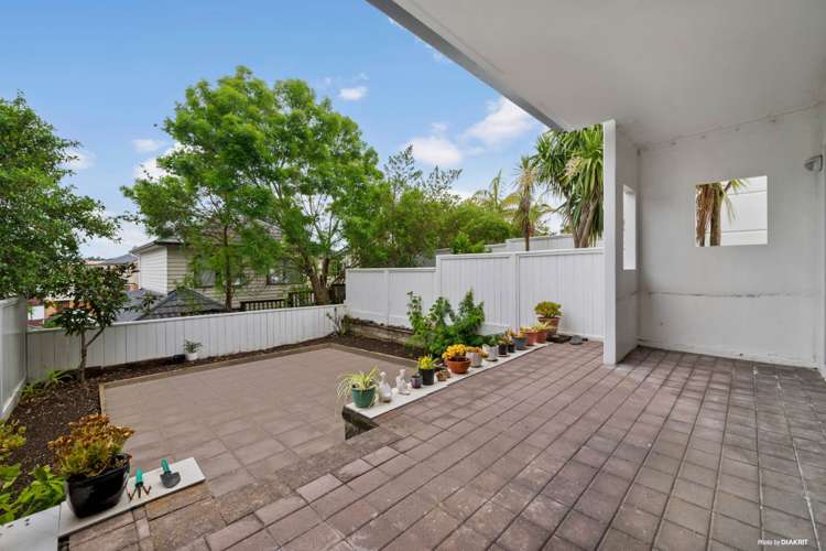 B1/60 Masons Road Oteha_5