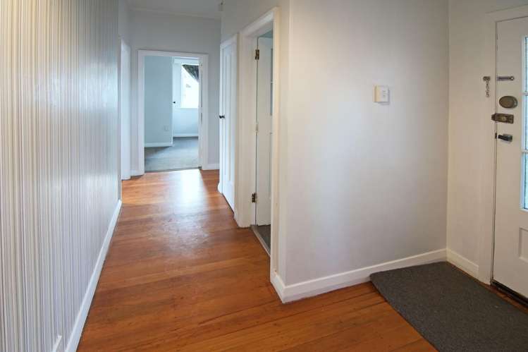 27 Masters Crescent Masterton_12