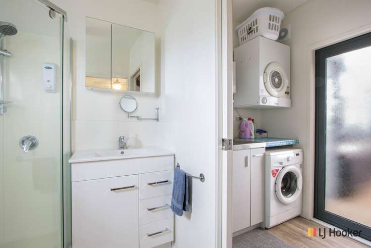 10 Reel Road Athenree_14