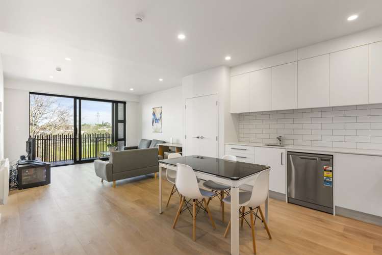 201/36A Greenslade Crescent Northcote_4