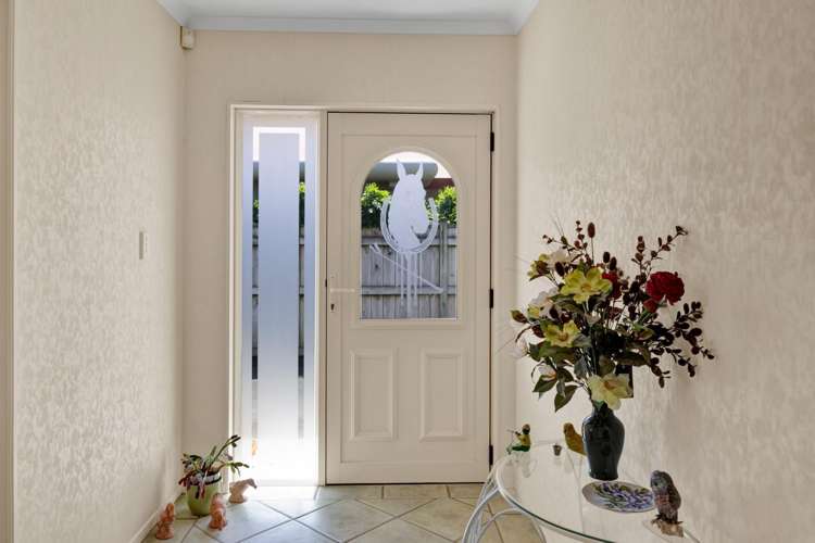 3 Saddle Row Welbourn_19