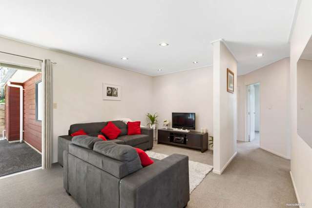 2/75d Target Road Totara Vale_2