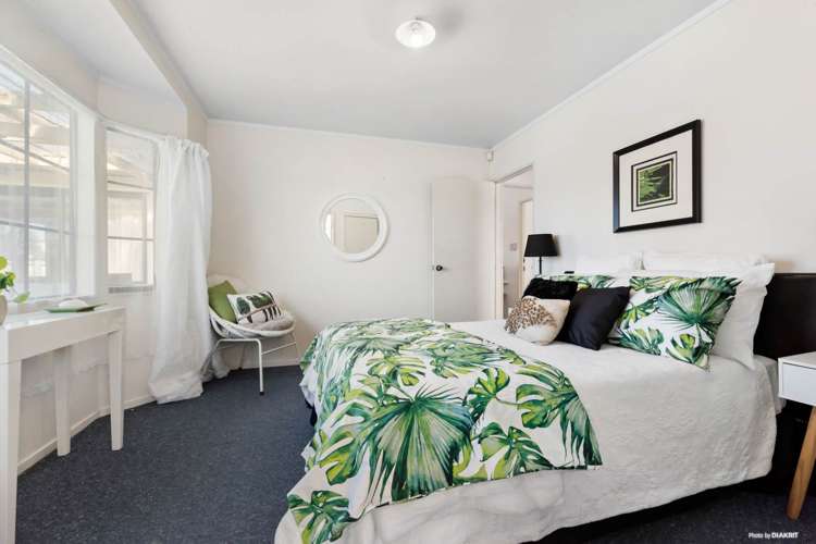 2/8 View Road Papakura_4