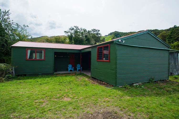 322 Bruce Road Whatatutu_14