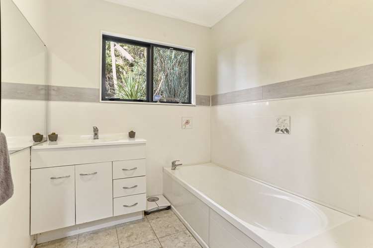 30 Wood Bay Road Titirangi_17