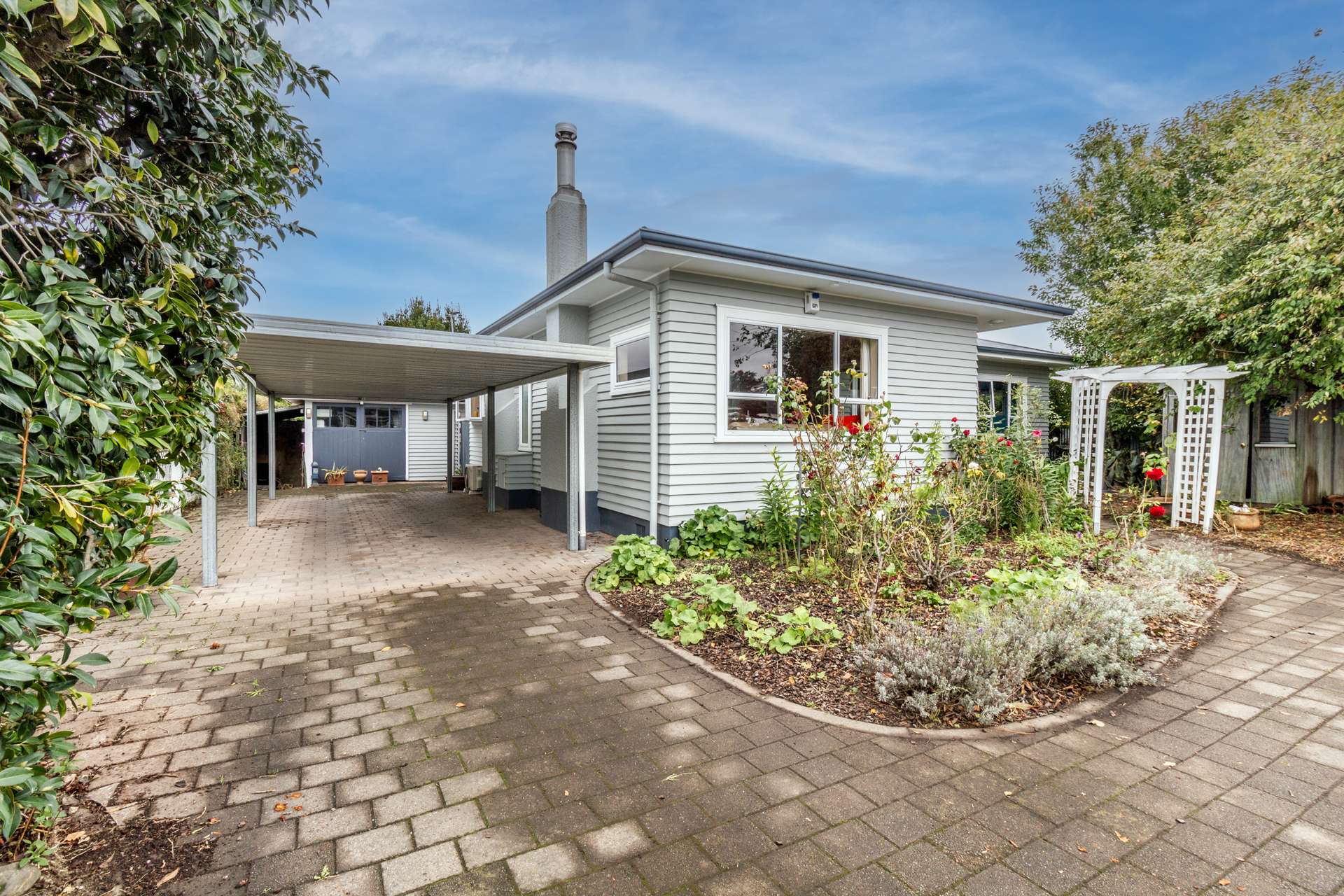 1015 Totara Street Mahora_0