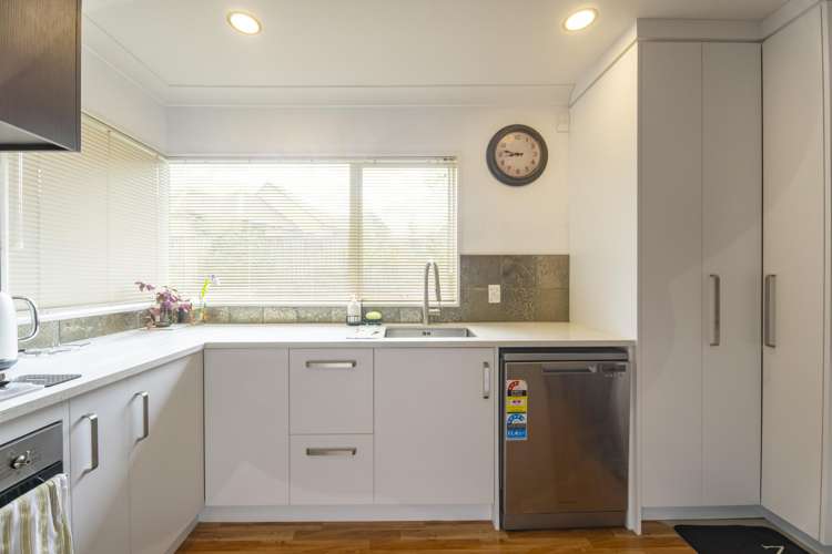 9 Burleigh Place Rototuna_4